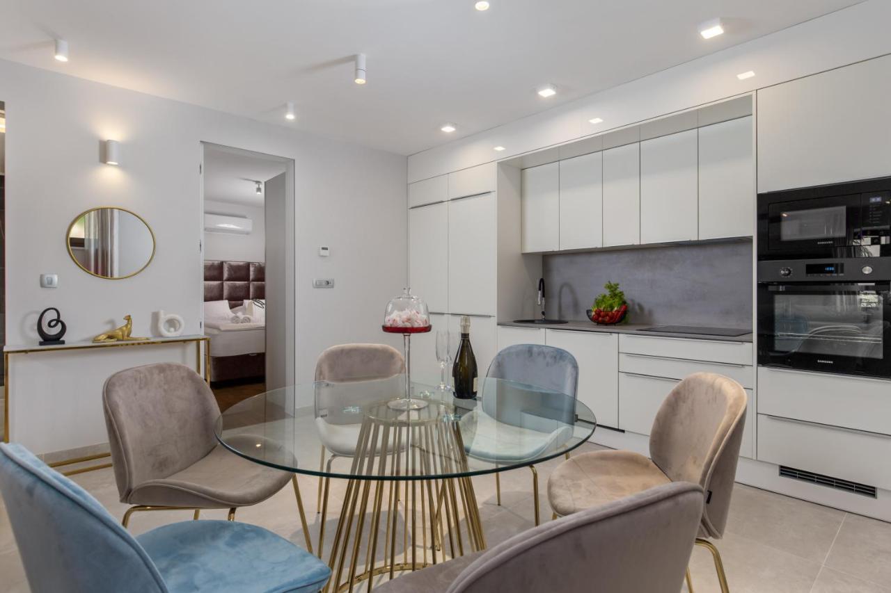 Apartament Dogas