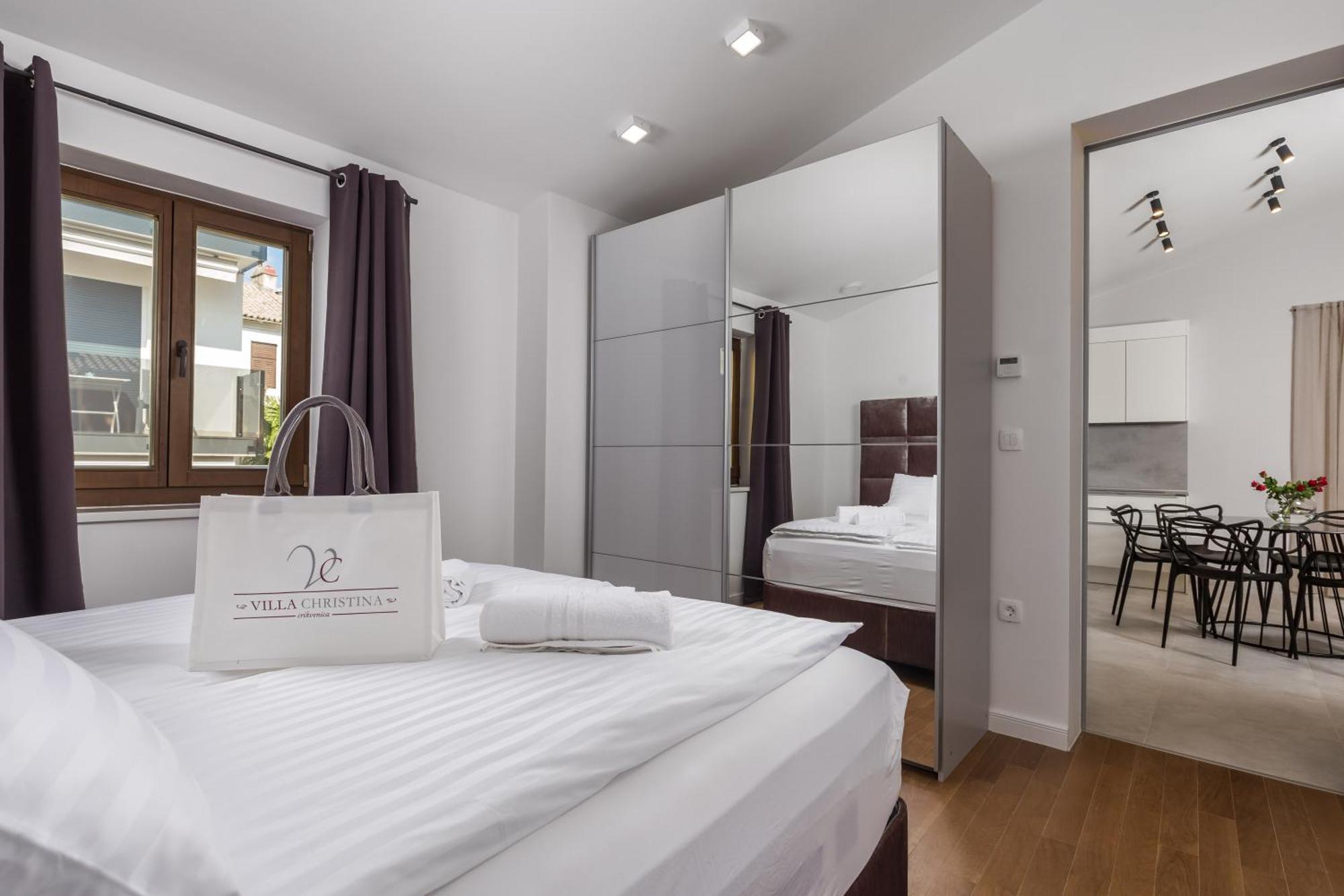 Dogas Apartament *