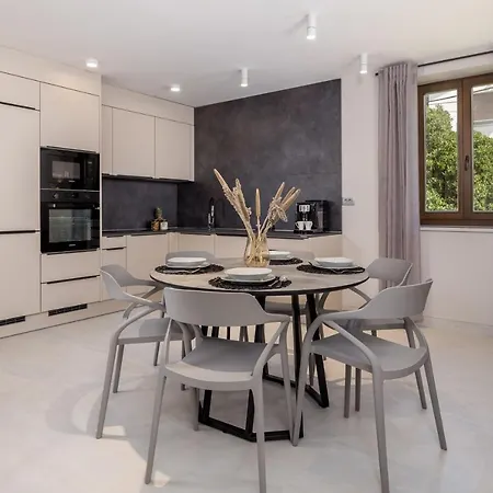 Apartmani Dogas Crikvenica Exterior foto